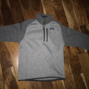 Patagonia pullover size M